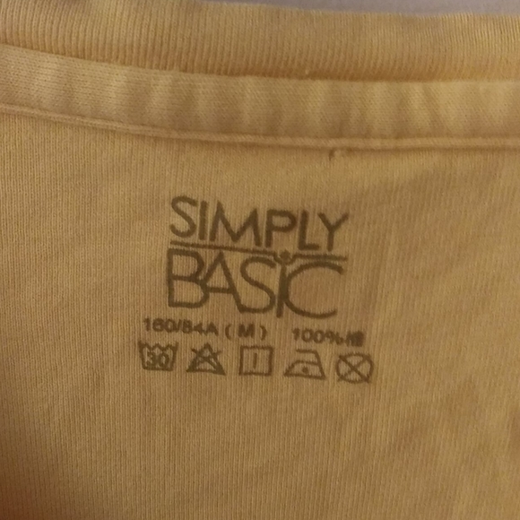 Women's yellow t-shirt - Picture 2 of 3